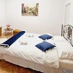 Royal 5* Mansion Near Square Villa Cluj-Napoca