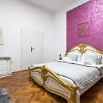 Villa Royal 5* Mansion Near Square *