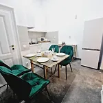 Royal 5* Mansion Near Square Villa *