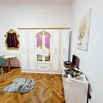 Villa Royal 5* Mansion Near Square *