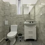 Royal 5* Mansion Near Square *