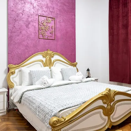 فيلة Royal 5* Mansion Near Square