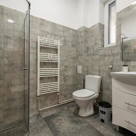 Royal 5* Mansion Near Square Villa *