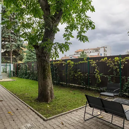 Vila Royal 5* Mansion Near Square