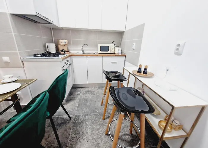 Royal 5* Mansion Near Square * Cluj-Napoca