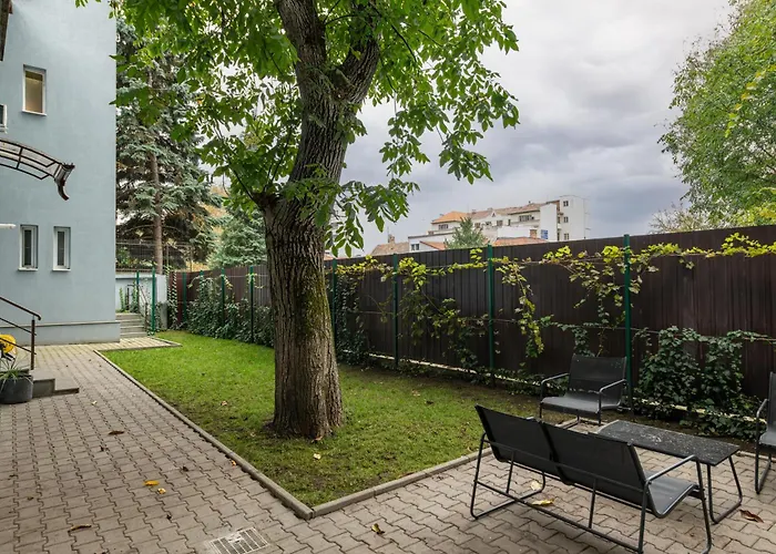 Vila Royal 5* Mansion Near Square